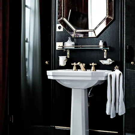 Providence 4* Paris